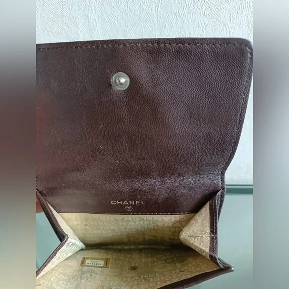 Chanel Wallet - Picture 2 of 11